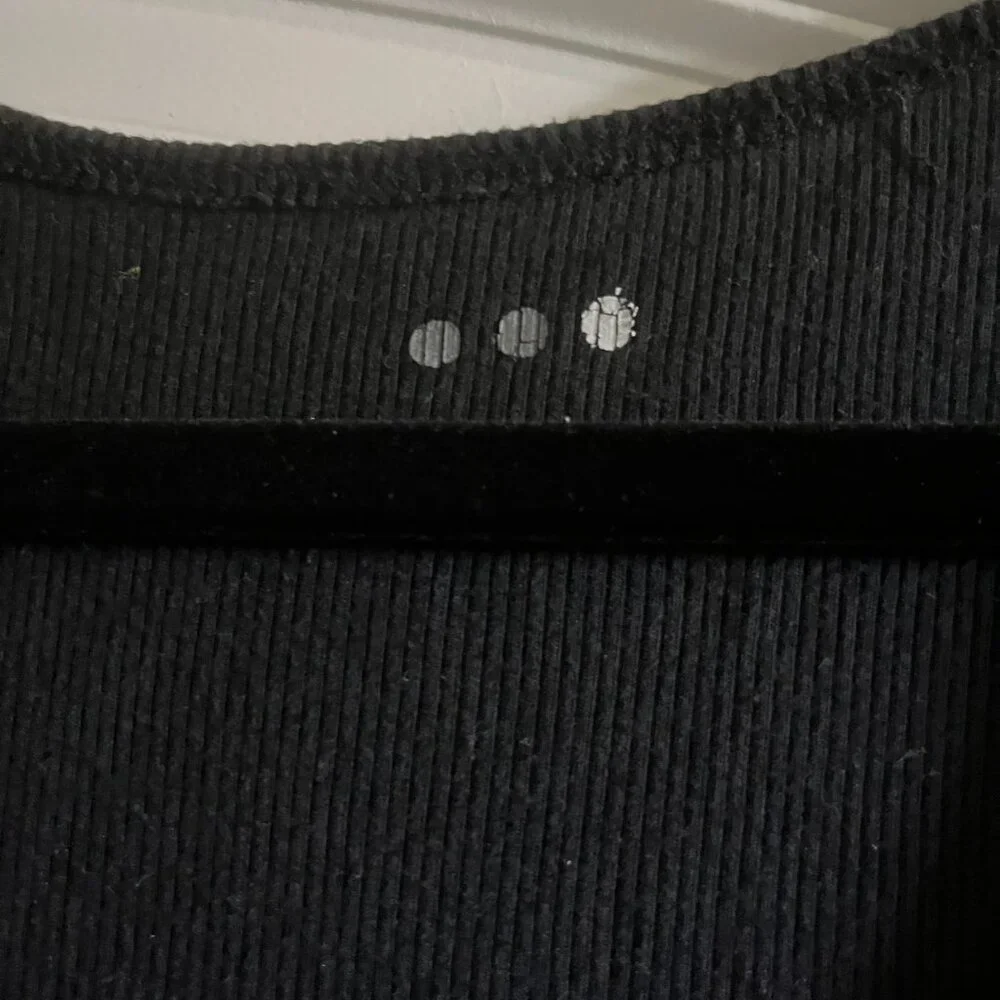 Three Dots Ribbed Tee - Picture 2 of 3